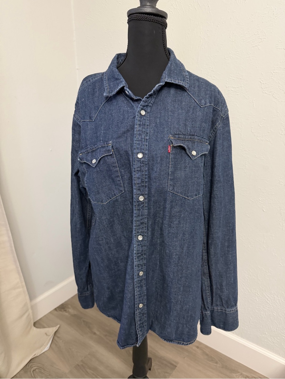 Levi's Men's Indigo Denim Button-Down Shirt